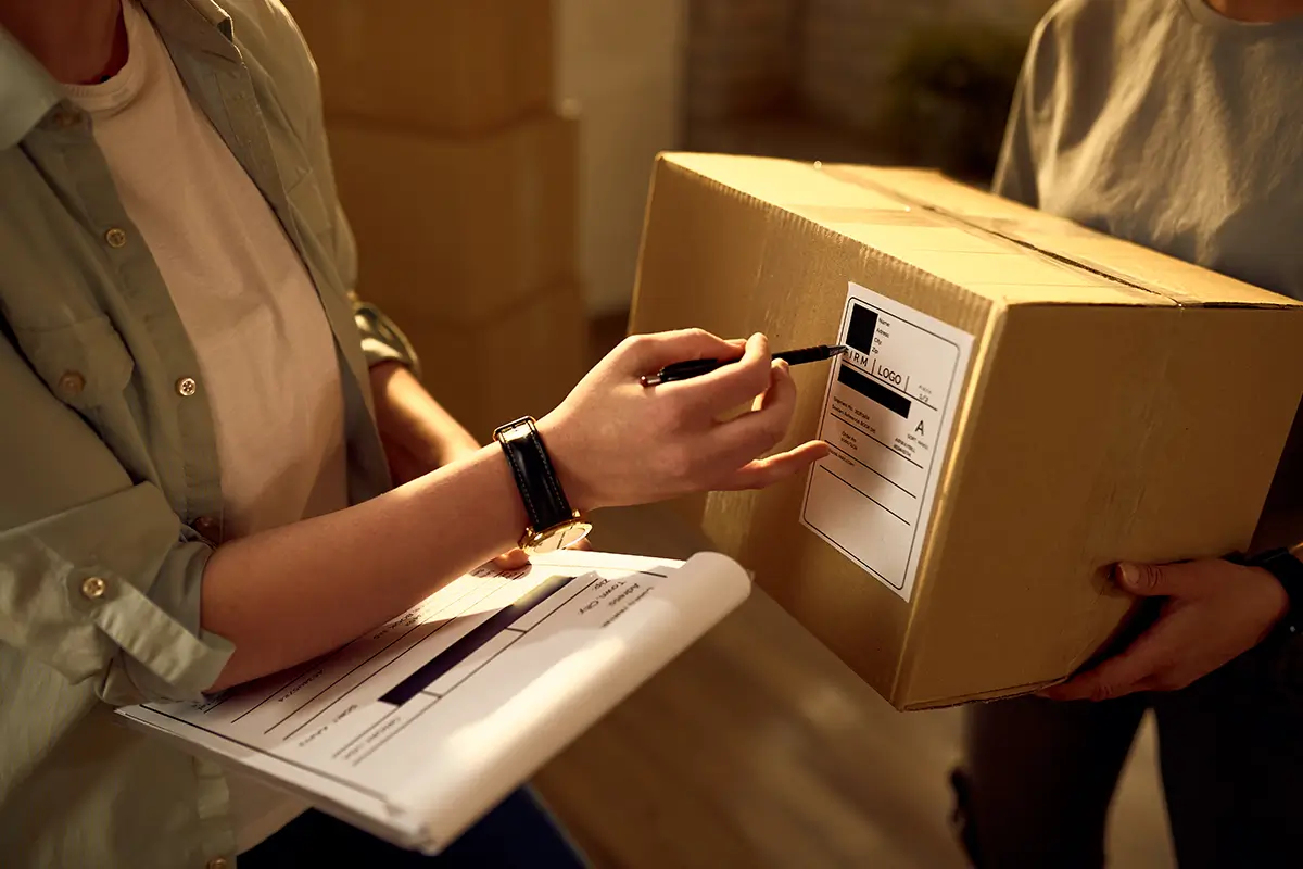 Parcel Service Image